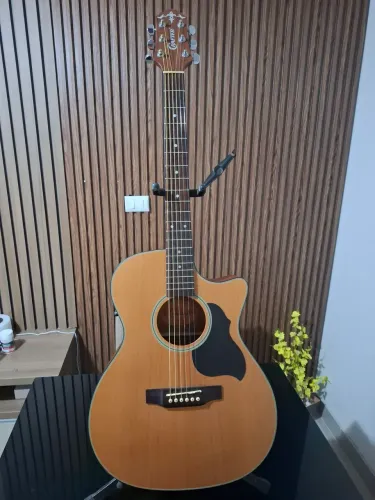 Violão Crafter com tampo maciço,  novo!