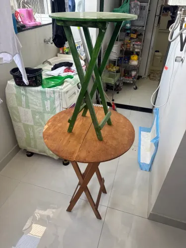 Mesa alta e mesa pequena