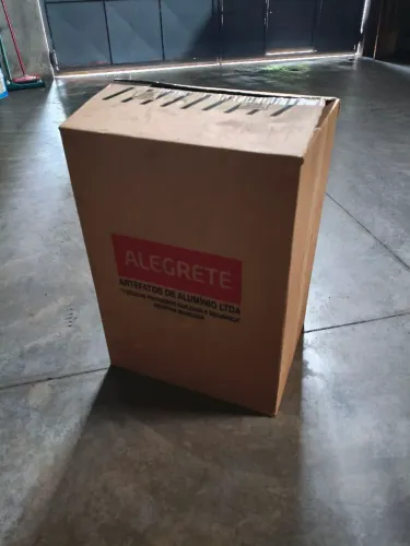 Lote de caixas de papelão 
