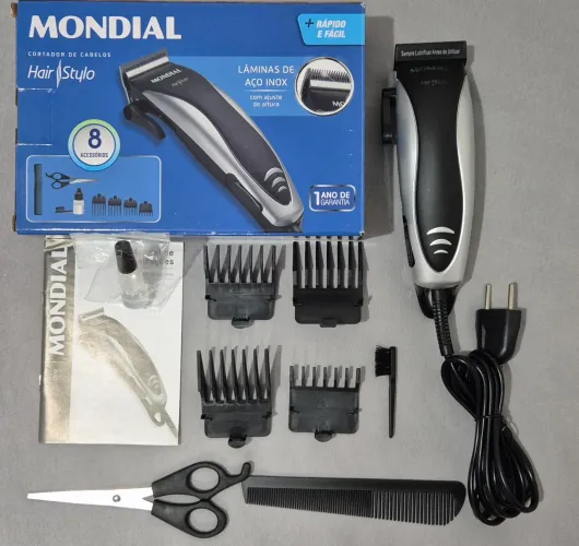 Máquina de cortar cabelo R$ 70,00 220V