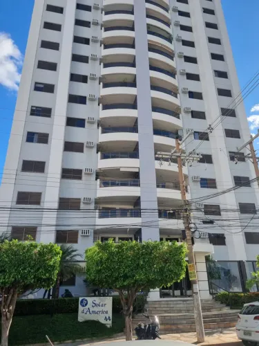 Amplo apartamento no Edifício Solar D'América - Cuiabá
