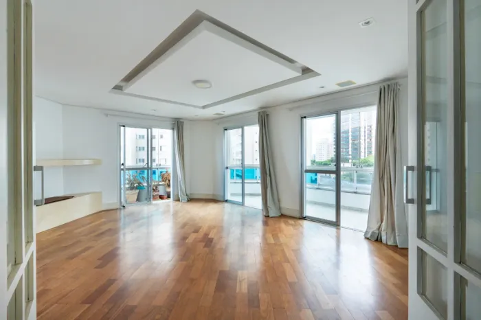Apartamento para venda em Vila Suzana com 4 quartos, sendo 3 suítes, 199m²