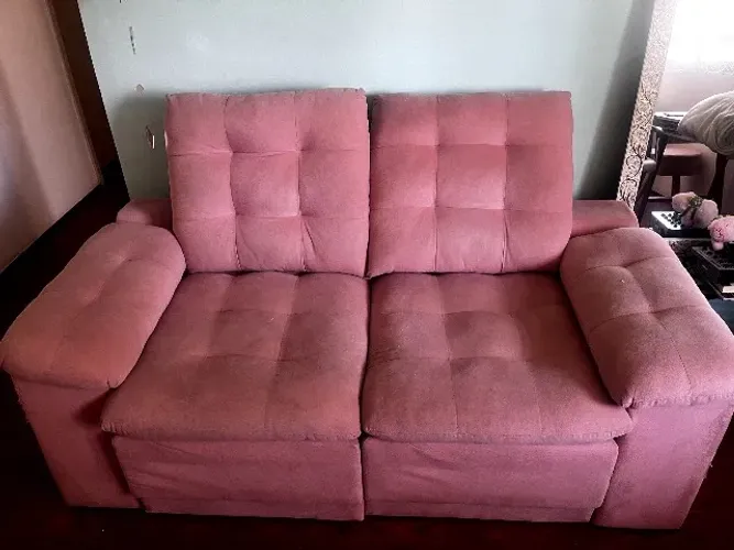 Sofá Rosa Retrô