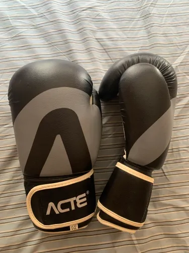 Luvas de Boxe 12 OZ à venda!