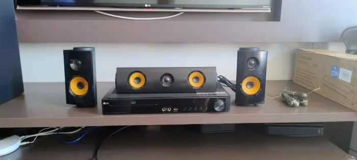 Home Theater LG 5.1 Completo HDMI e Óptico