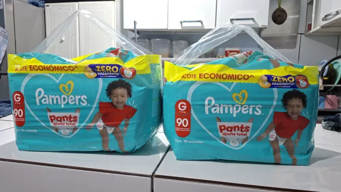 Fraldas Pampers Pants Tam G com 90 e Tam Xg com 82 uni fralda shortinho ( Aceito cartão )