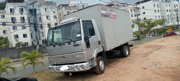 Transporte de cargas fretes e mudanças