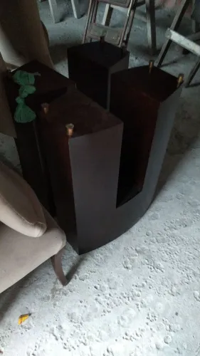 Mesa e estante em madeira maçiça (LEIA O ANÚNCIO)