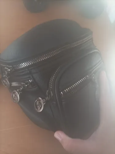 Bolsa de coro com vários bolsos nunca usei