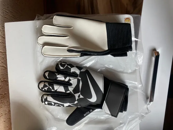 Luva de Goleiro Nike Original - NOVA / NUNCA USADA - TAMANHO 5