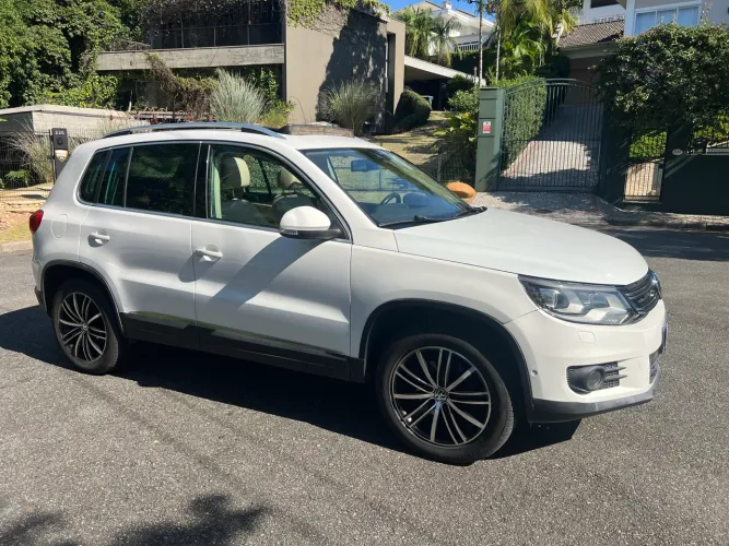 Volkswagen Tiguan 2.0 TSI 16V 200cv Tiptronic 5P 2012