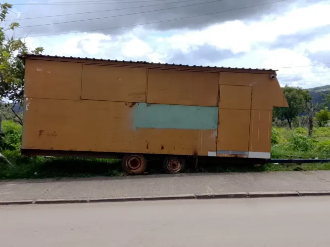 Vendo Trailer Tamanho 7 x 2