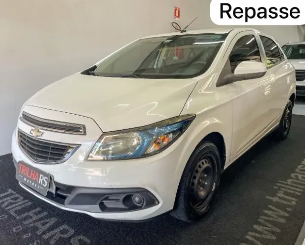 Chevrolet Onix Hatch LT 1.4 8V Flex Power Mec. 4P 2014
