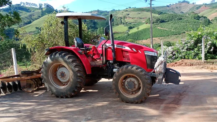 Trator Massey Ferguson 4707 2019