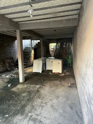 Vende-se Lote na Avenida Capuaba