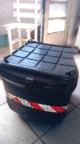 Baú 140L valor 140,00