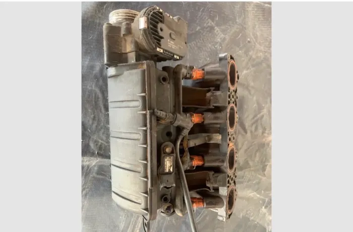 Corpo Borboleta Tbi Citroen C4 C3 Xsara 1.6 16v Bosch usado