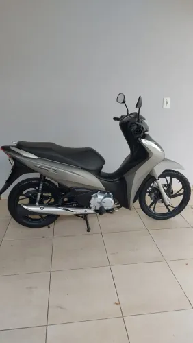 Honda Biz 125 EX, Pintura original Impecável 2023/ 2023 IPVA PAGO. 11 mil km