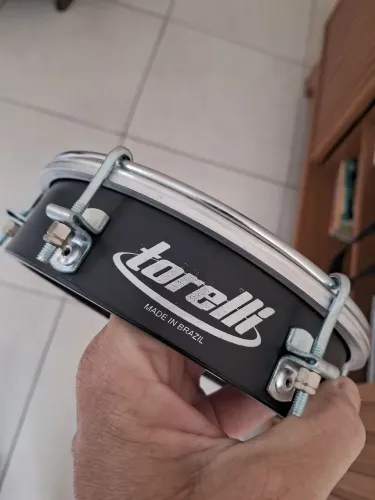Tamborim pele muda , afinador e baqueta a venda!