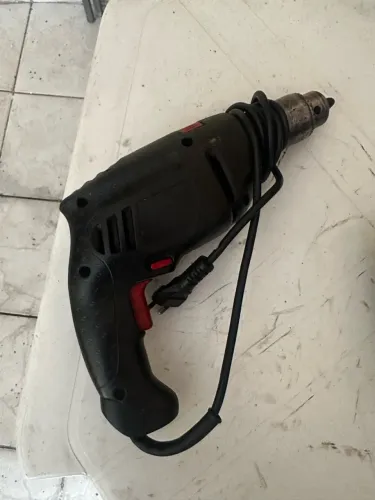 FURADEIRA A VENDA