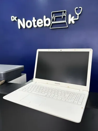 Notebook Samsung, Intel core i3, SSD 128GB, 4GB RAM
