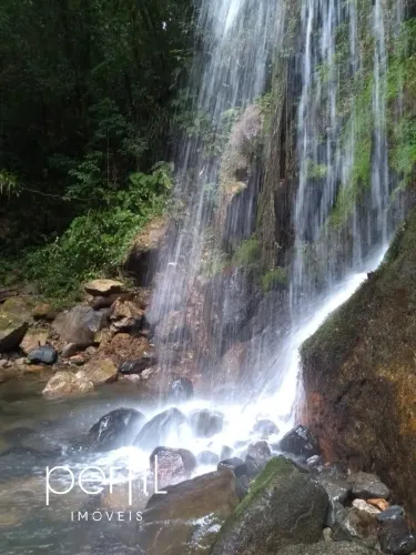 Chácara à Venda em Joinville-SC, 6 Quartos, 4 Salas, 6 Banheiros, 6 Vagas, 912.000m² de Ár