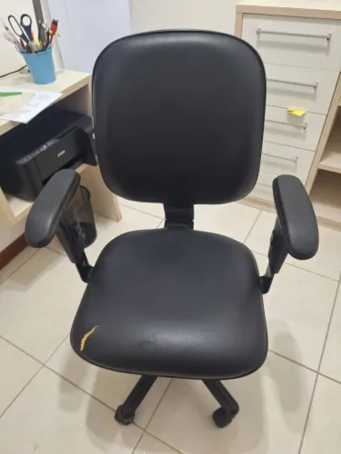 Cadeira Giratória Escritório ou Estudo