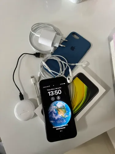 Telefone iPhone  segunda Geração  64GB único dono  ,tudo junto por $700