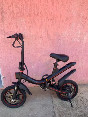 Bicicleta elétrica marca tomato