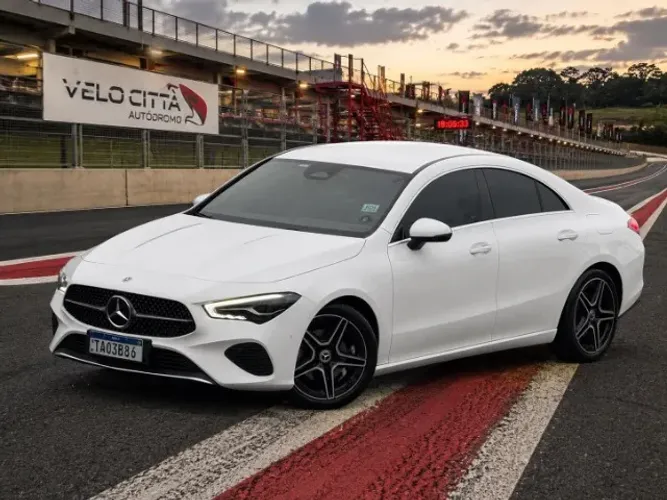 Mercedes-Benz CLA-200 Progressive 1.3 TB 16V Aut.(híb) 2025