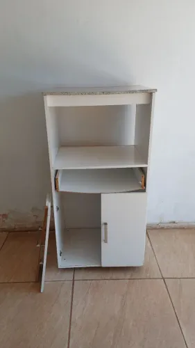 Balcao para microondas para doação