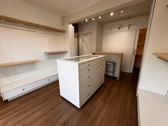 Alugo sala comercial completa mobiliada ótimo ponto