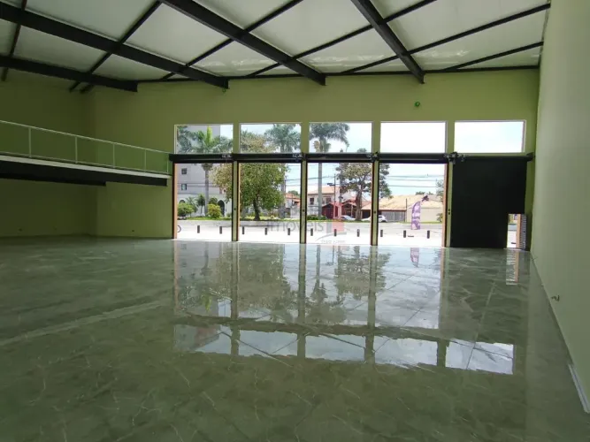 Ponto Comercial para Aluguel em Piracangaguá, Taubaté  300 m² Privativos, 8 Vagas