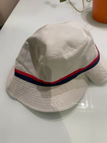 Chapéu bucket com fita  Zara nunca usado 