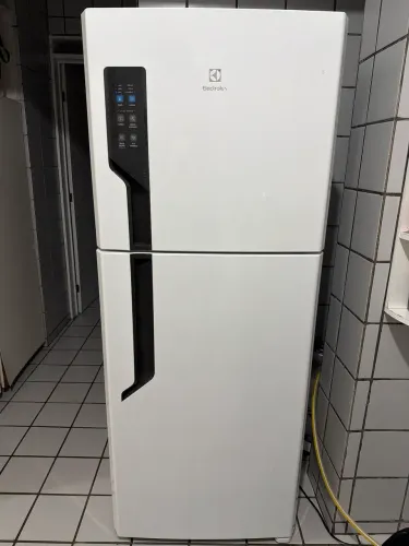 Vendo geladeira Electrolux frostfree