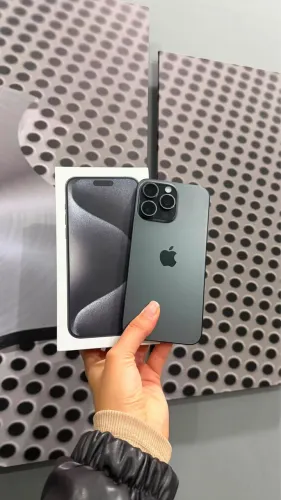 IPHONE 15 PRO MAX PRETO de 256 GB SEMINOVO 