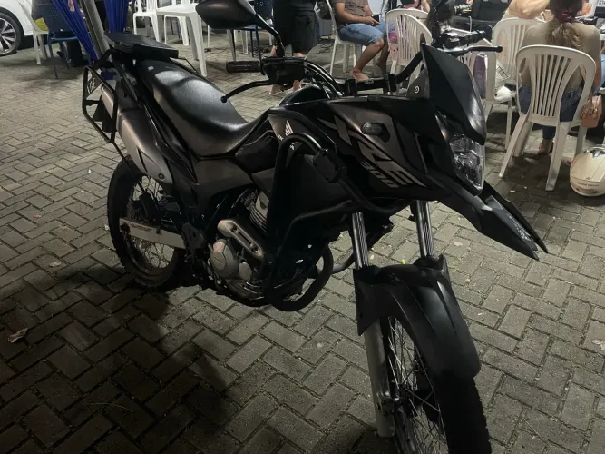 XRE 300 ABS