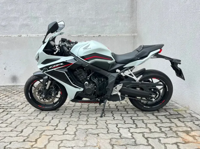 Honda CBR 650 R 2024