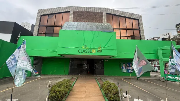 Prédio para alugar no bairro Pina - Recife/PE