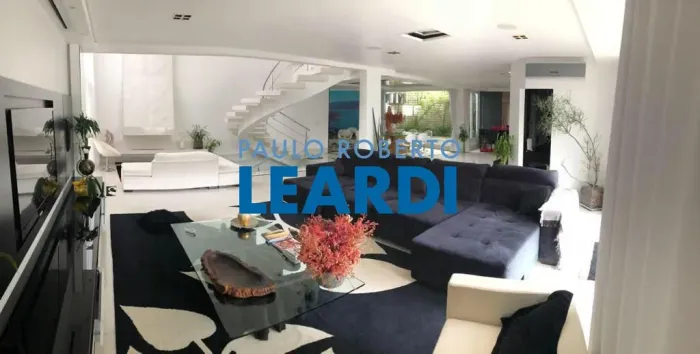 CASA EM CONDOMÍNIO - PARQUE TERRA NOVA II - SP