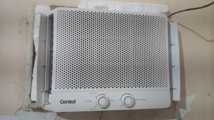 Ar condicionado cônsul de 7500 btus funcionado perfeito por 650
