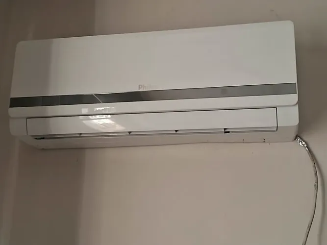 Ar condicionado Philco 12.000 BTU funcionando muito bem