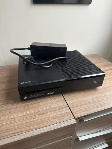 XBOX ONE FAT COM DEFEITO PARA RETIRAR PEÇAS 