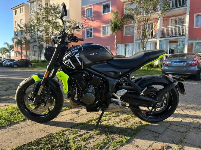 Moto Triumph Trident 660 Impecável 