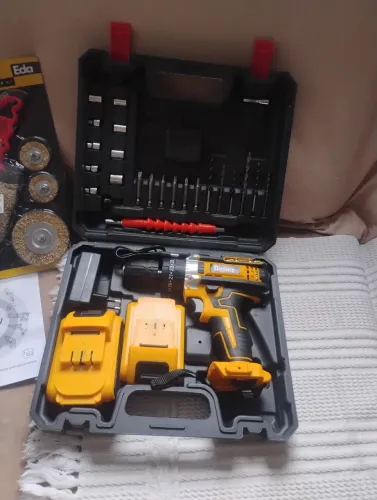FURADEIRA + PARAFUSADEIRA + 2 BATERIAS + ACESSÓRIOS