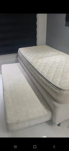 Bicama que tbm vira cama de casal vai junto o colchao Os dois