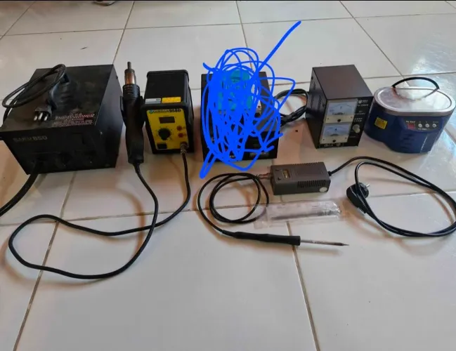 Máquinas assistencia celular OBS: 220v