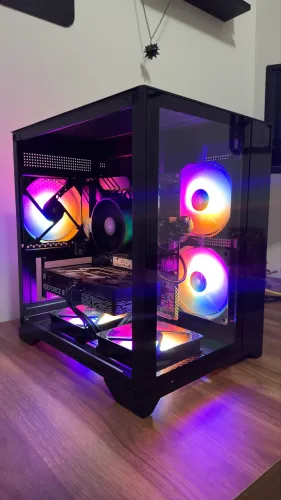 PC GAMER RTX 5060