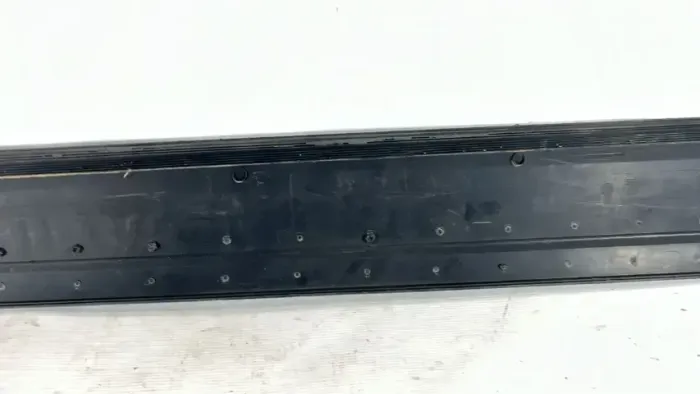 Friso Porta Lado Direito Vw Saveiro Cross 2010/15 N2352v (Usado) / V12