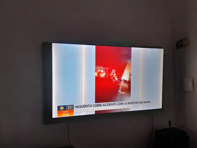 TV  TCL de 65 polegadas apenas 7meses de uso